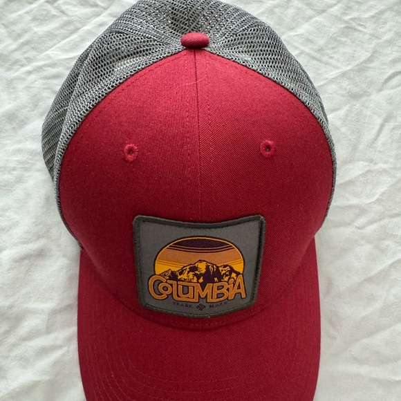 COLUMBIA (trademark) cap. With Columbia patch on front - Picture 6 of 11
